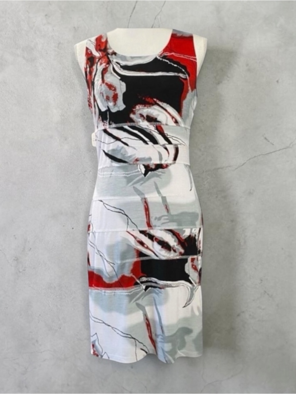 Libra Multi Color Abstract Sleeveless Crepe Shift Dress
